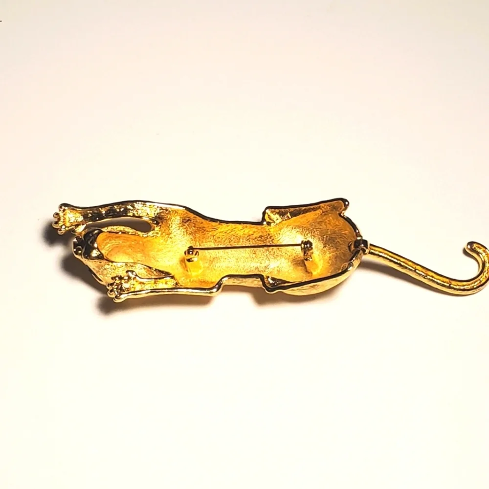 VINTAGE Leaping Leopard Brooch Emerald Glass Crystal Eyes & Moving Tail 5.25